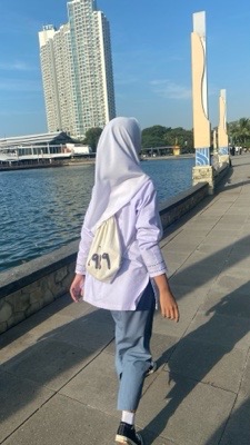 Ava